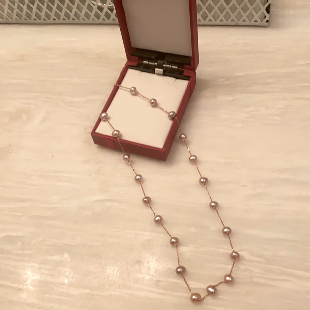Rose Gold Pearl Necklace